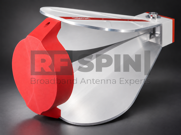 DRHX34 horn antenna with the patented 3D-printed lens